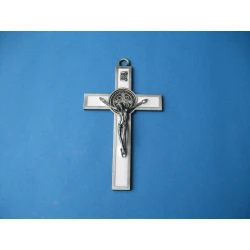 Krzyż metalowy z medalem Św.Benedykta 12 cm.Biały